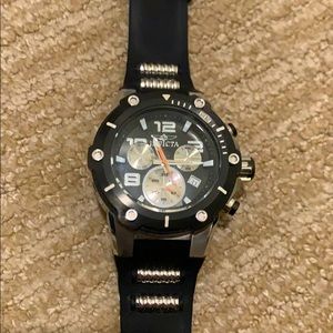 Invicta Speedway Men’s Quarts stainless steel case